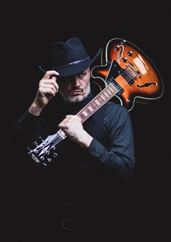 Poly Noir & The Holy Spirit Smugglers + Milan Urza