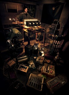 Jan Kulka + Stratocluster ft. Emilio Gordoa & Josten Myburgh