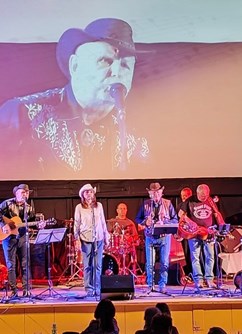 Starý fóry 12. večer + host Betka Vašinová