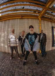 Deaf Heart | Ragdoll // ArtBar Deaf Heart | Ragdoll // ArtBar