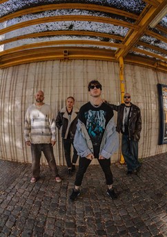 Deaf Heart | Ragdoll // ArtBar