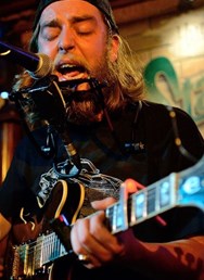 DIRTY DEEP - One Man Band (blues, Francie)