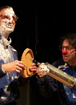 Labil Bones – Cvičenci za čárou