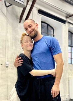 BURKICOM: Budu upřímný, růžová ti nesluší / Předpremiéra