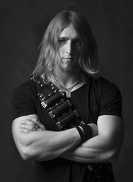 WILL WILDE (UK) a The Bladderstones