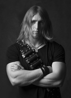 WILL WILDE (UK) a The Bladderstones