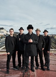 VLTAVA (Marx Engels Beatles)