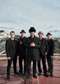 VLTAVA (Marx Engels Beatles)