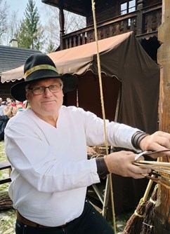 Výroba menší metle