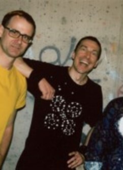 Permanent Risk + Krize Identity