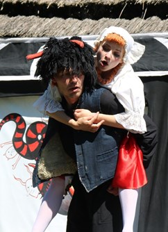 Divadlo SemTamFór: Čert a Káča