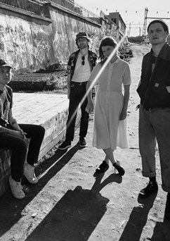 Manon meurt | Ida the Young