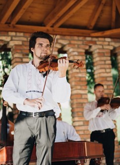 Cimbálová Muzika Kyjovsko // Ponava