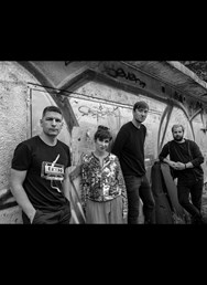 Plum Dumplings | Obyvatelé cihlového domu