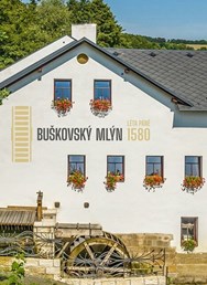 Fashion show v Buškovském mlýně