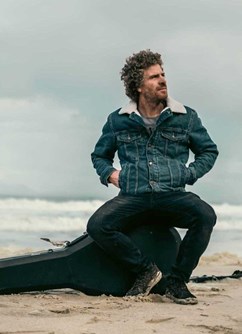 Mirka Novak & Kristina Barta, Futur Swing, Gerald Clark JAR