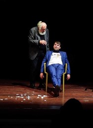 KANDIDÁT | divadelní studio Viktorka