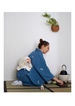 Ukázka čajového obřadu na Hanami ČJS