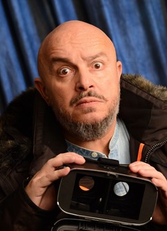 Zdeněk Izer: „Vyndavací zas tam dací“ (derniéra)