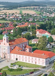 KRÁSNÉ STAVBY S KRÁSNOU HUDBOU 