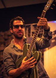 ArtCafé: Breezy Rodio (USA)