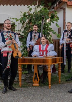 CM Širúch // Ponava