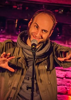 SLAM POETRY EXHIBICE