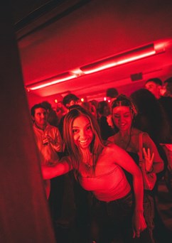 ERASMUS NIGHT - 2 FLOORS