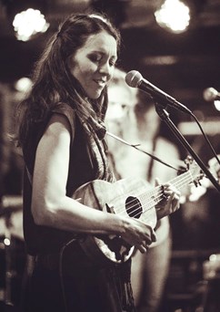 Sarah & The Adams