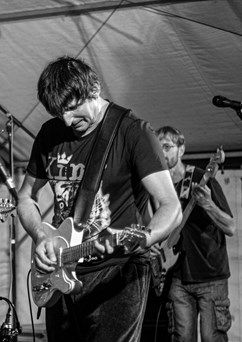 AULA uvádí: Koncert Pap'n'dekl