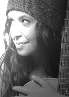 Undercover - Alanis Morissette tribute band + Onen svět