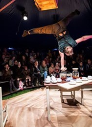 Cirko Hopley: Teacrobat