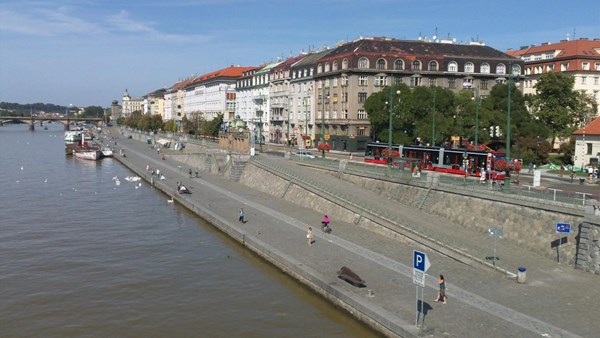 Rašínovo nábřeží
