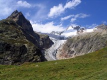 Výstup na Mont Blanc, ultramaraton Ultra-Trail du Mont-Blan