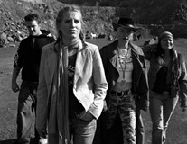Gaia Mesiah + Kurtizány z 25. Avenue + Lili Vilit