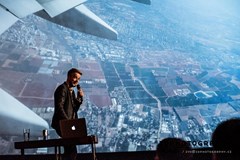 Ladislav Zibura - Pěšky mezi buddhisty a komunisty