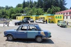Gruzie: Stopem přes Kavkaz
