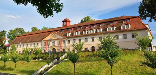 Hotel Týnec