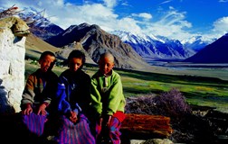 Buddhistické kláštery v JZ Tibetu