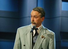 Na stojáka: Marek Daniel, Karel Hynek, Adéla Elbel