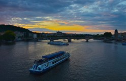parník Calypso, Praha
