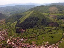 Bosenské údolí pyramid - Dr. Semir Osmanagić