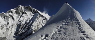 Výstup na 4 Nepálské 6000 vrcholy (Martin Matúšů)