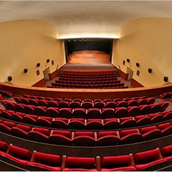 Roškotovo divadlo