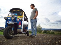 Tuktukem z Thajska až na Moravu s Tomíkem / Rožnov