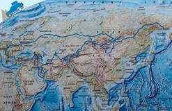 Po vlastní ose - Velká cesta napříč Asií