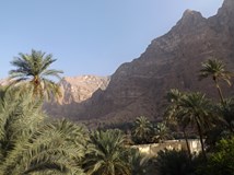 Hory a soutěsky v severním Ománu
