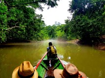 Peru-amazonská očista aneb 3+5 měsíců mezi šamany (Motalová)