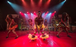 MOTHER AFRICA - Cirkus smyslů - New Stories From Khayelitsha
