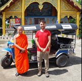 Tuktukem z Thajska na Moravu s Tomíkem na cestách / Písek